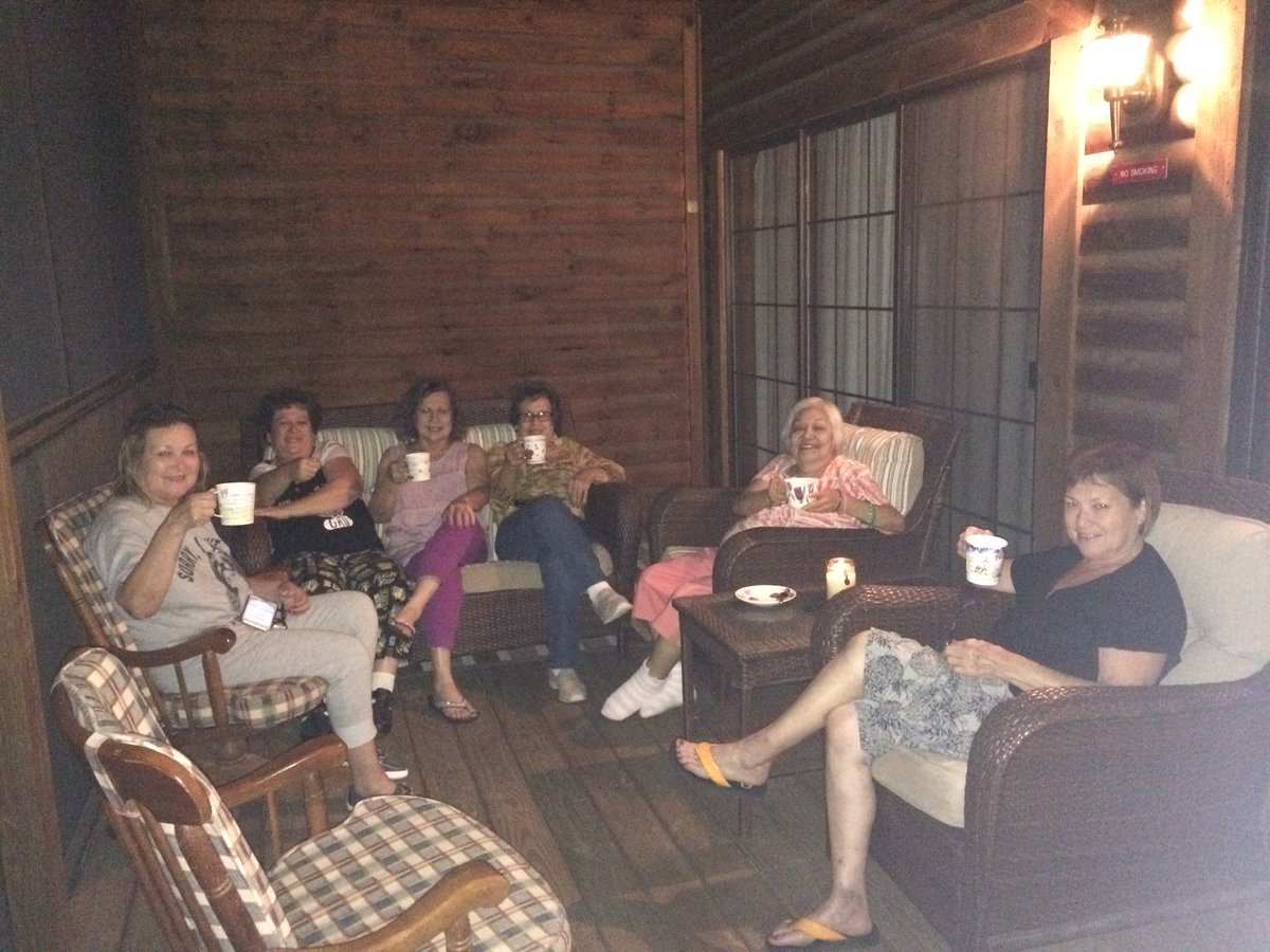 AlisaMS's tweet photo. Goodnight tea on the porch #SBcuppa #cousins #mom #pricelessmemories #SBbooktoscreen https://t.co/MJ0cKsXGge