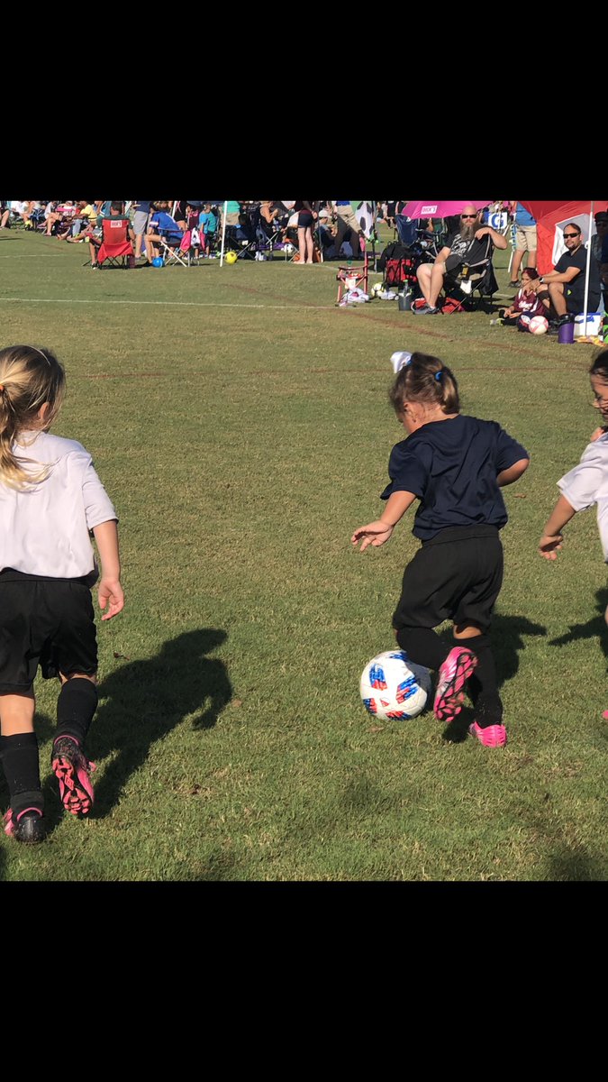 CoachKelso714's tweet photo. Our baby was on fire this morning, love watching her play! @SenoraKelso #Dragonflies https://t.co/eVZsHFQmcK