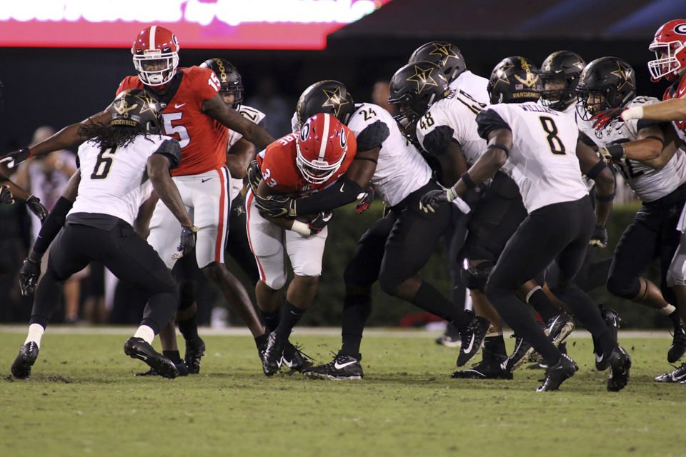 redandblack's tweet photo. PHOTOS: UGA vs. Vanderbilt, second half #VANDYvsUGA
https://t.co/cn99nOa8UZ https://t.co/9AsVPvl4K7