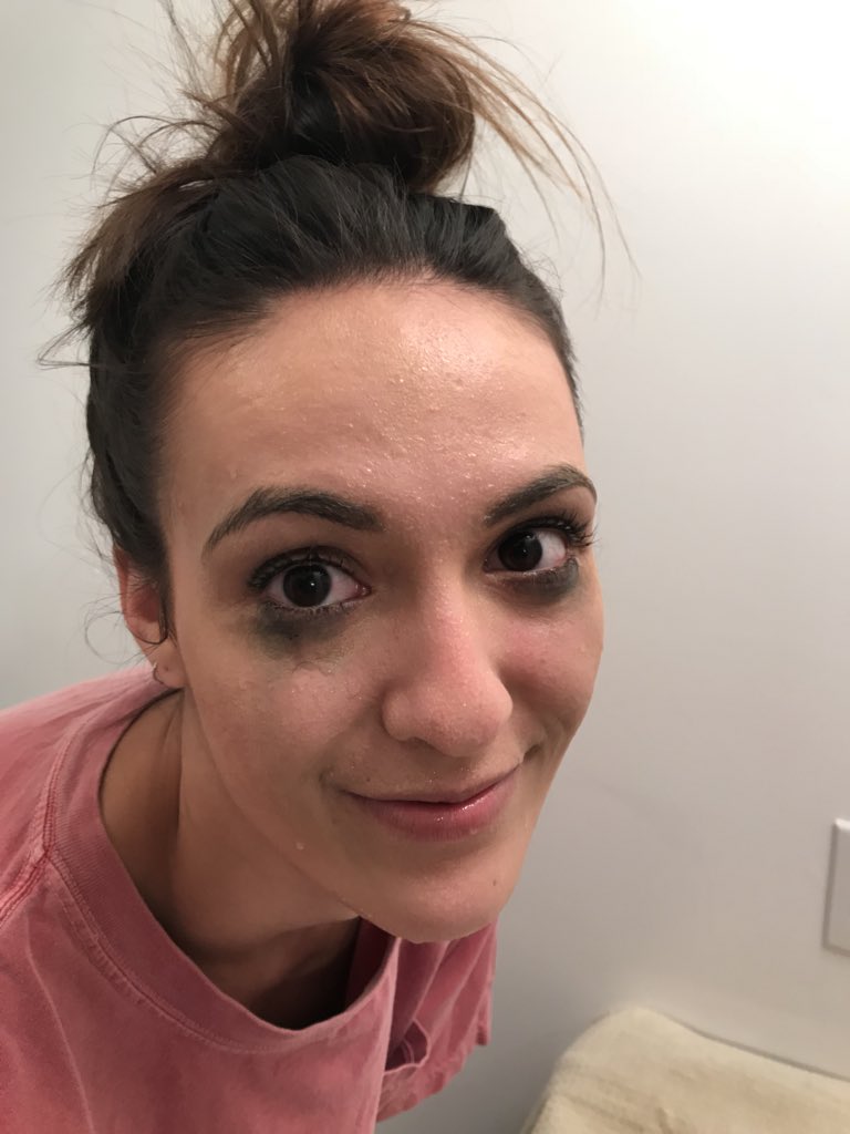 #SpookySeason 🧟‍♀️👻