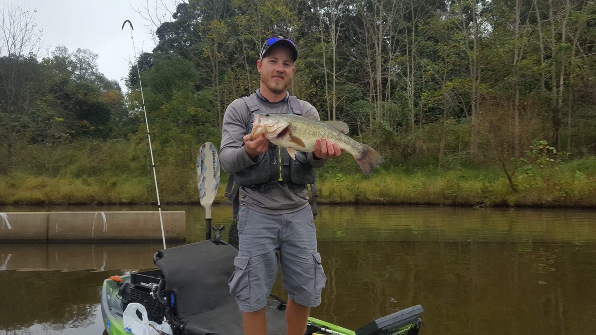 NVKBA's tweet photo. Trail number 6 at Lake Pelham in Culpeper, VA is in the books. Dustin Armes takes the win big bass with a solid 20” fish. #kayakbassfishing #NVKBA https://t.co/QqGhN3PP4y https://t.co/zadIVMdOBD