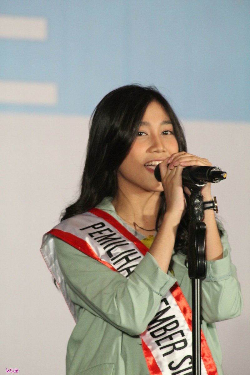 <a href="/AyaJKT48_/">Aya</a> #SiapBersinar