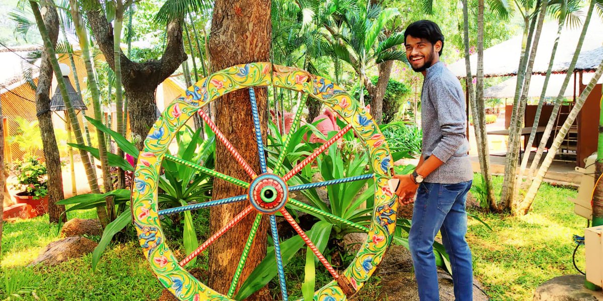 ArSagar31's tweet photo. Add your own #colors to your #lifewheel............ by mixing multiple ups and downs https://t.co/LBWev6xNti