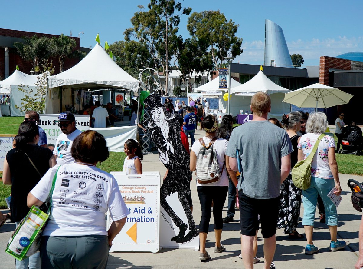 LoriRLopez's tweet photo. Mister Snark lurking at Orange County Childrens Book Festival 2018! <3 #occbf #mistersnark #mistersnarklurking #thedarkmistersnark #lorirlopez #author #illustrator #bookcharacter #books #kidsbookfest #originalcharacter #standee #cutout #halloween https://t.co/j9x4NTNgRd