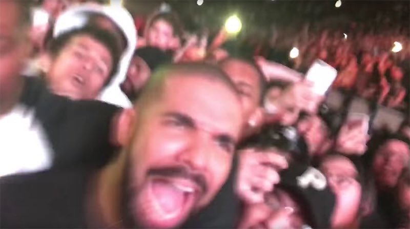 scoutcheff's tweet photo. @BleacherReport Run Drake Run 😂😂 https://t.co/hw7Ct7zXL0
