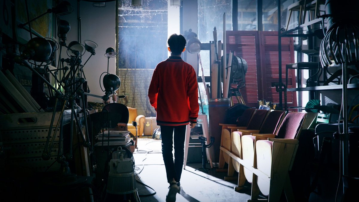 JacksonYee_YT's tweet photo. (2/2) From his actions, we can see how in depth he knows; from the accuracy of his actions, his understanding shows. Last day of relaxing holiday, the splendid bright future is awaiting.
Cr. 易烊千玺JacksonYee工作室 
#易烊千玺 #易烊千璽 #JacksonYee #이양천새 https://t.co/Vtm95VhtPN
