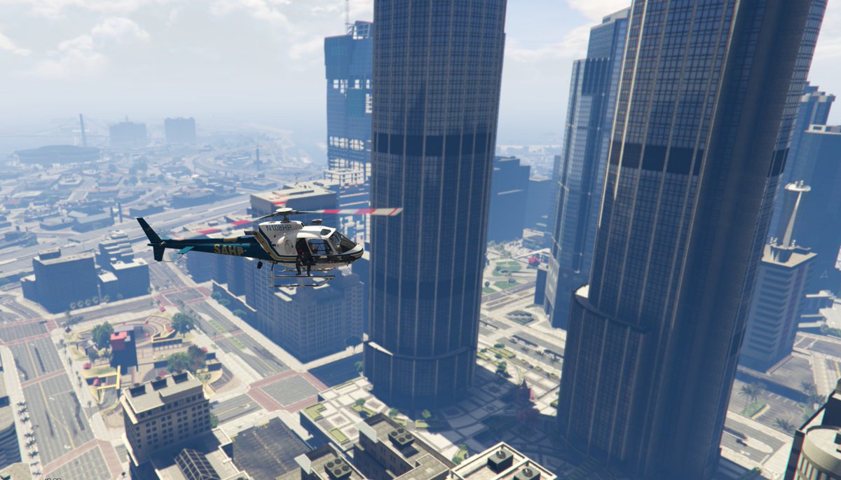 k3lly_Gaming's tweet photo. Kelly Caliber getting flown to Pill Box Medical Center in Los Santos after being shot up for walking into the Paleto Bay BCSO and tearing down Ashley, who the Vikings MC had been searching for for quite some time. #DoJRP #VikingsMC #KellyCaliber https://t.co/T7ouMZYBM3