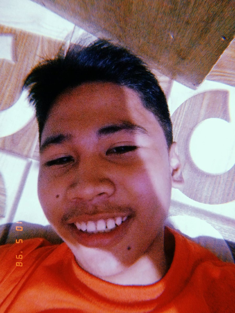 PlaniaUmpad's tweet photo. New haircut,New Life💖😂😂 https://t.co/py06VhR8jI