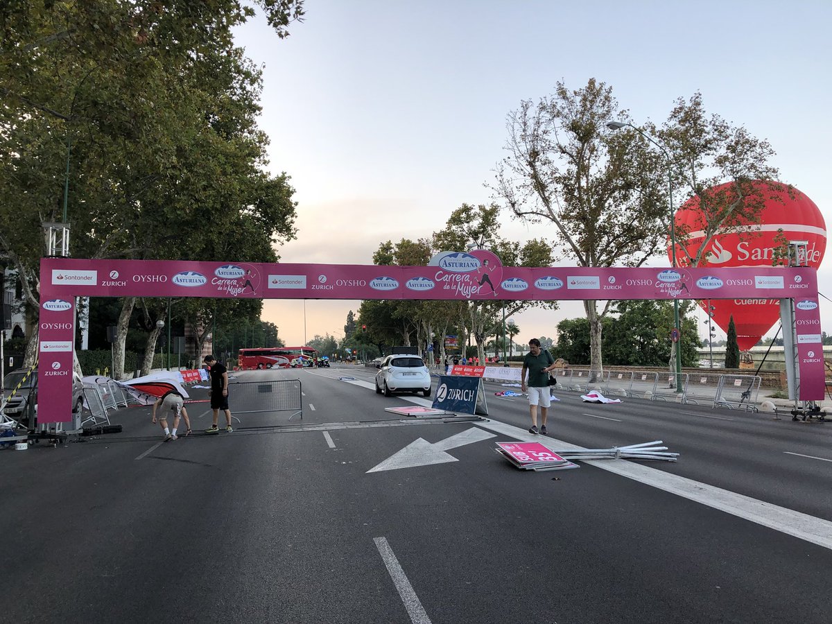 CarreraMujer's tweet photo. Ya lo tenemos todo preparado para la salida a las 10AM de la #CarreradelaMujer2018 en la Avenida de Las Delicias de Sevilla. Hoy GANAN las chicas #MareaRosa 💪🏼 https://t.co/QtRzd5FkBd
