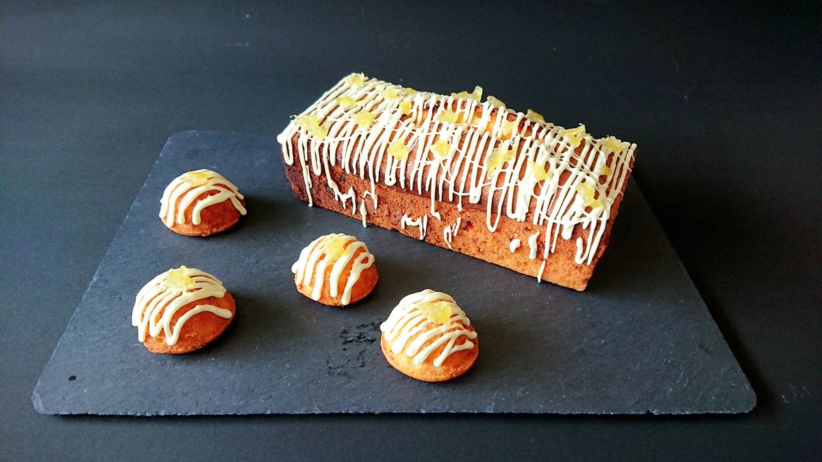 ASUKA74629362's tweet photo. ＊ケーク・オシトロン

手作りのレモンコンフィチュールを生地と飾りに使って、さっぱりしたしっとりパウンドになった～
ホワイトチョコレートをかけて、チョコ好きの子にプレゼントします

#お菓子作り
#お菓子作り好きな人と繋がりたい https://t.co/dJUrLS9ZfF