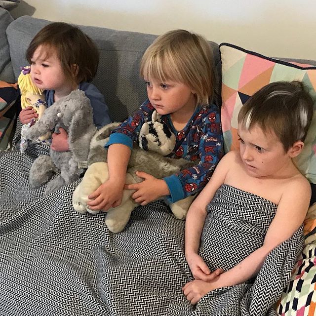 naklane's tweet photo. Sunday morning cartoon time
#TheLanesOfCorby #SethHarry #HugoJames #QuinnValerie https://t.co/xk0ubFXfAh https://t.co/d4pGtxxzMG