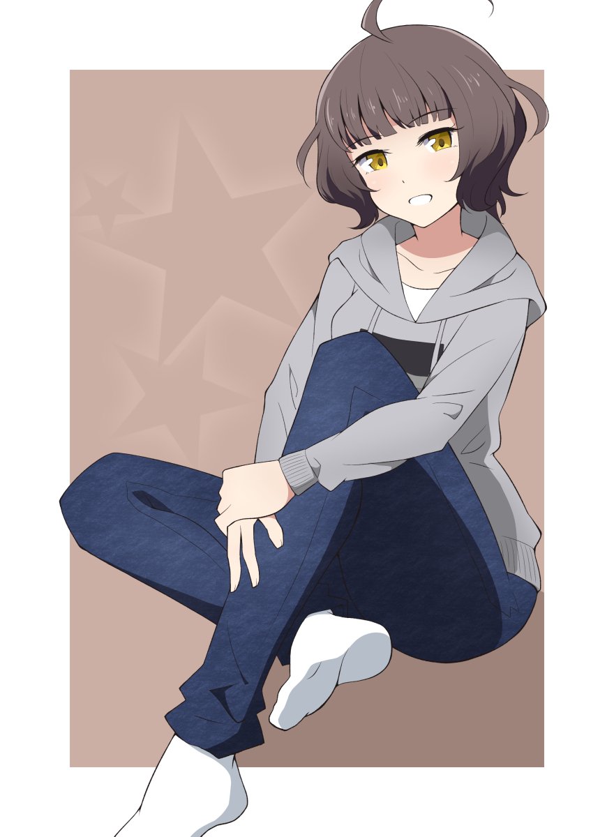 kishinami (kancolle) 1girl solo short hair hood brown hair ahoge socks  illustration images