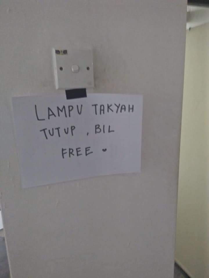 Akutweetfakkta's tweet photo. Perli dia lain macam😂😂 https://t.co/iAjKXrB5Cm