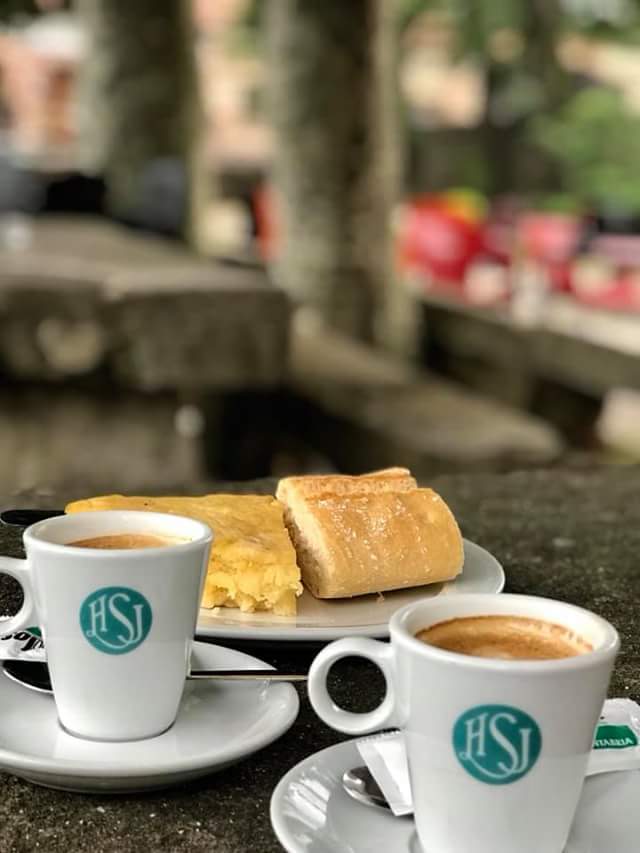 Con planazos así, seguro que este domingo es especial y delicioso... ☕ ¿te animas?

Mil gracias a Alberto De Francisco por esta maravillosa📸 y su confianza.

#cafe #chocolate #cacao #HornoSanJose #Cantabria #desayunos #meriendas
