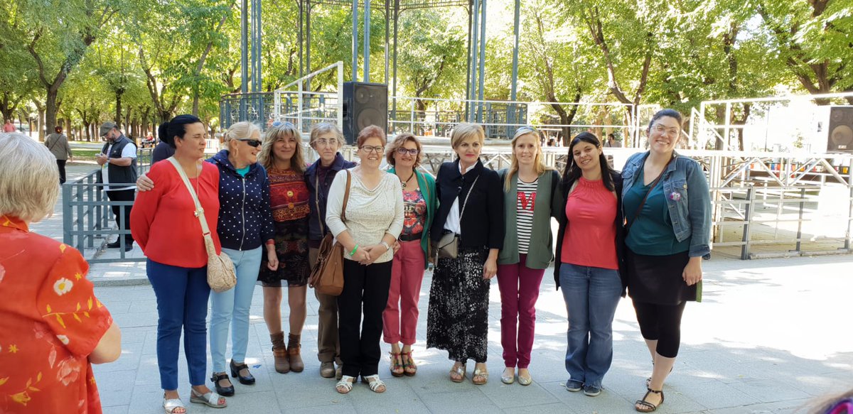 PodemosPinto's tweet photo. En el acto de celebración con @sancionadas demostrando que unidas podemos y que unidas las trabajadoras y las vecinas de Pinto han conseguido eliminar las sanciones https://t.co/ers5Dg66XD