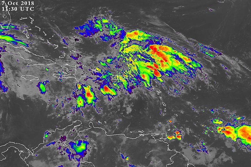 RN365Media's tweet photo. #ElTiempo 7-10-18 · Según estimado, el patrón de inestabilidad presente seguirá provocando notable act. de aguaceros y tronadas. Por las aguas locales: oleaje de hasta 7', vientos de hasta 20 nudos y riesgo de corrientes que continúa alto por el norte. https://t.co/32Y60PnDqa