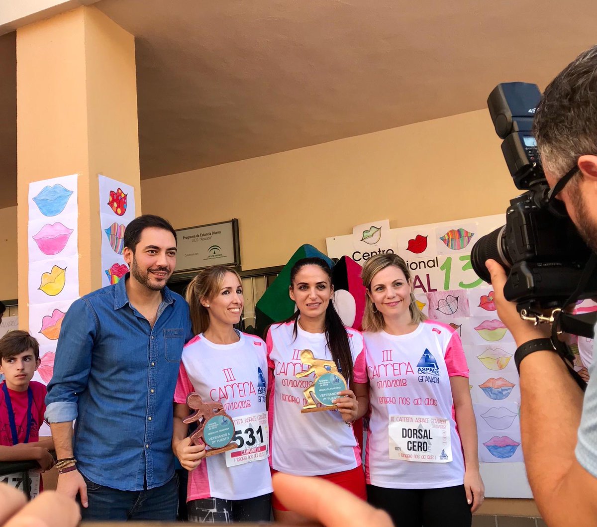 lydyamedina's tweet photo. Disfrutando de la III Carrera de Aspace Granada ¡Tenerte nos da alas!!! Enhorabuena a todas las personas que forman parte de esta gran familia!! Sois únic@s!!
#CarreraASPACEgranada #MiraDeFrente #AspaceGranada https://t.co/bv3TIZ17wr