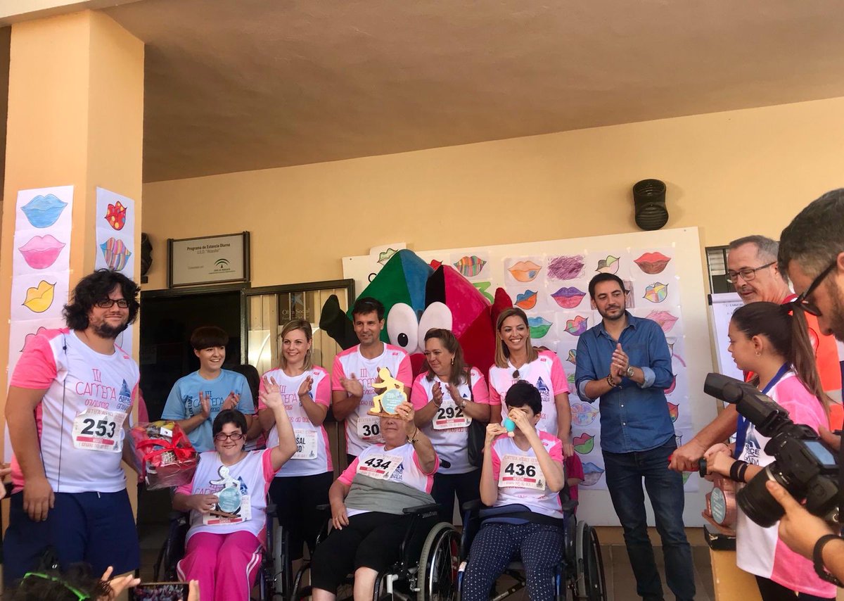 lydyamedina's tweet photo. Disfrutando de la III Carrera de Aspace Granada ¡Tenerte nos da alas!!! Enhorabuena a todas las personas que forman parte de esta gran familia!! Sois únic@s!!
#CarreraASPACEgranada #MiraDeFrente #AspaceGranada https://t.co/bv3TIZ17wr