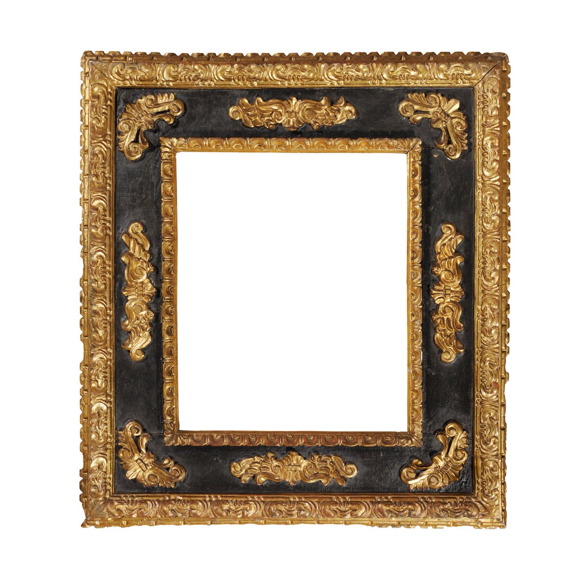 Flashback_TO's tweet photo. ✨ Flashback presenta la galleria Ceci Antichità, Serramazzoni MO (https://t.co/1DZXEqMQ7x) con “N 1987”, cornice, Toscana secolo XVI, 121,5 x 108,5 cm. FLASHBACK FAIR – dal 1 al 4 novembre 2018, Pala Alpitour, Torino. Info: https://t.co/4bfnHpl56m
#Flashback_Expo #CeciAntichità https://t.co/TAaINBc2CJ