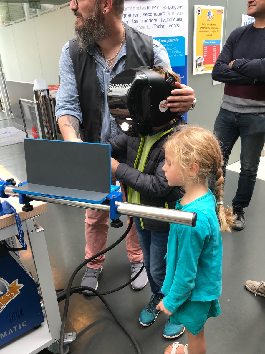 Isabellemarx's tweet photo. Journée découverte entreprises à #technifutur. Intéressant pour les parents et les enfants 😊#digitalwallonia https://t.co/Nifw05673Y