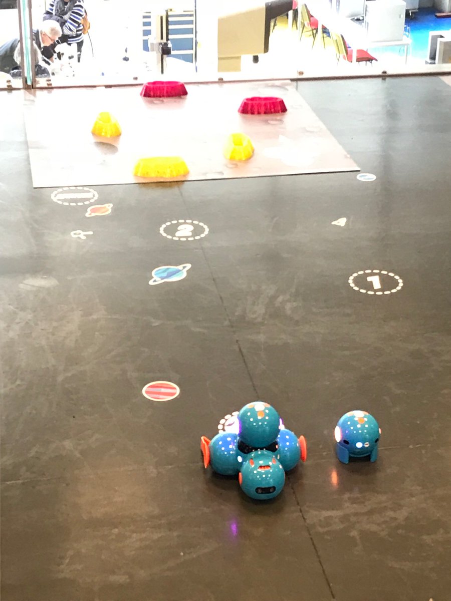 Isabellemarx's tweet photo. Journée découverte entreprises à #technifutur. Intéressant pour les parents et les enfants 😊#digitalwallonia https://t.co/Nifw05673Y