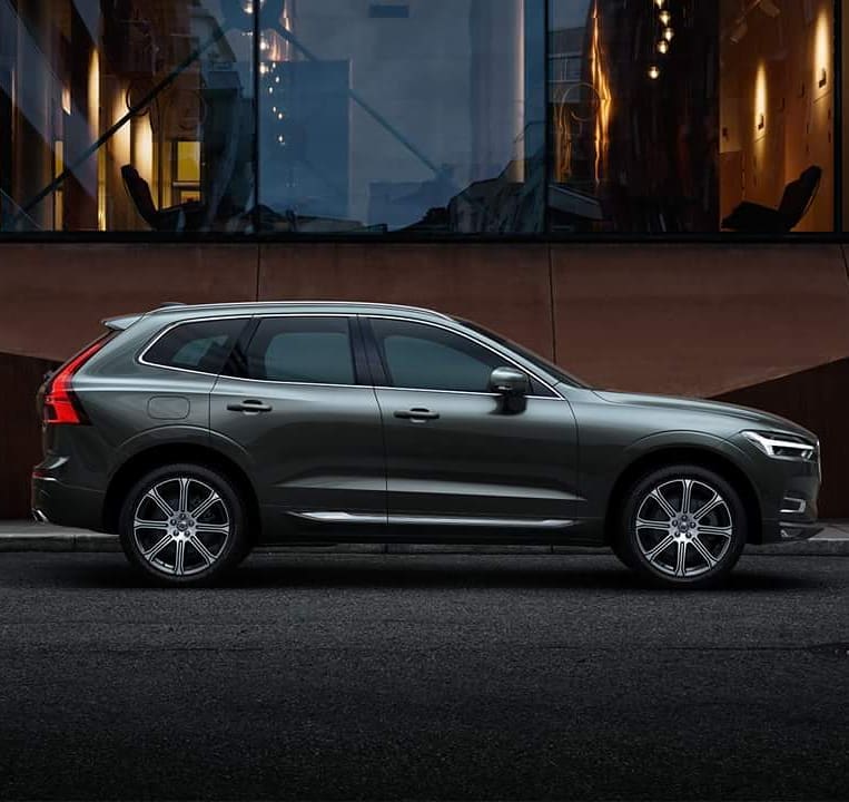 AmbrosiMotor's tweet photo. Lusso sofisticato, comfort e tecnologie di sicurezza avanzate: questa è Volvo XC60.
#AmbrosiAuto #Car #Volvo #LuxuryCar #VolvoXC60 #SUV #LuxurySUV https://t.co/IJjQMhR8GN
