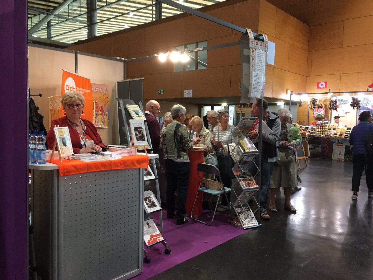 CFDTretraiteHdf's tweet photo. [MERCI] aux partenaires #Macif #mgenFilia #cartecezam, merci #missFrance, merci aux auteurs venus pour #dedicace #stand7 aux personnes rencontrées qui nous ont manifesté leur soutien, bravo à celles et ceux qui ont adhéré #plusnombreuxplusforts #senioreva #àlanneeprochaine 2/2 https://t.co/eanl551x7K