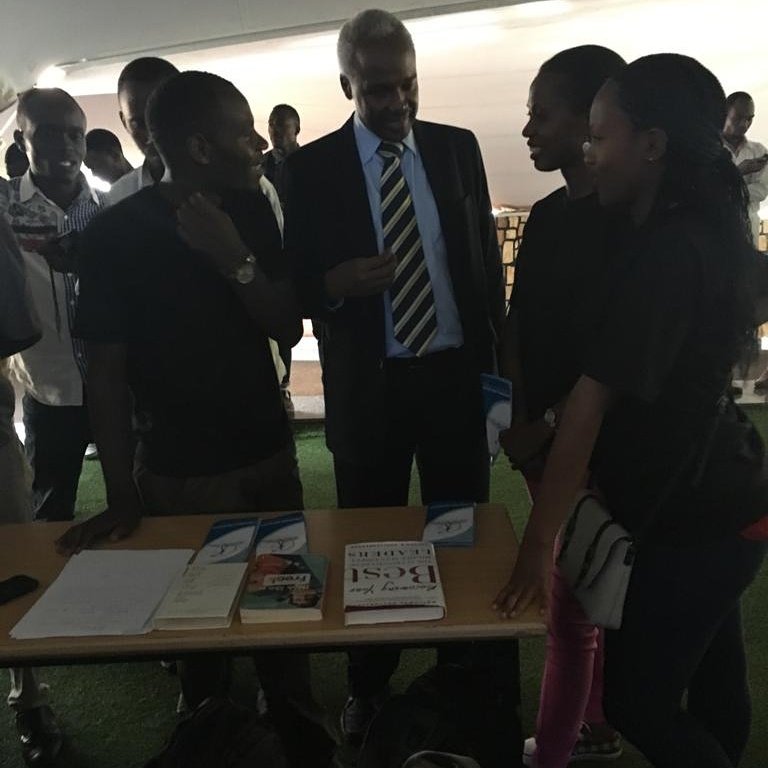 UmurageInitiat1's tweet photo. With #Hon_Ambs_Charles_Murigande at Kigali Camp Exbition Village #KCEV in @Uni_Rwanda exbition where he shared with us #Ben_Carson story of how he was a stupid in class but by reading the books he changed it a world influancial man.
#Read_by_yourself https://t.co/5be6wihGNw