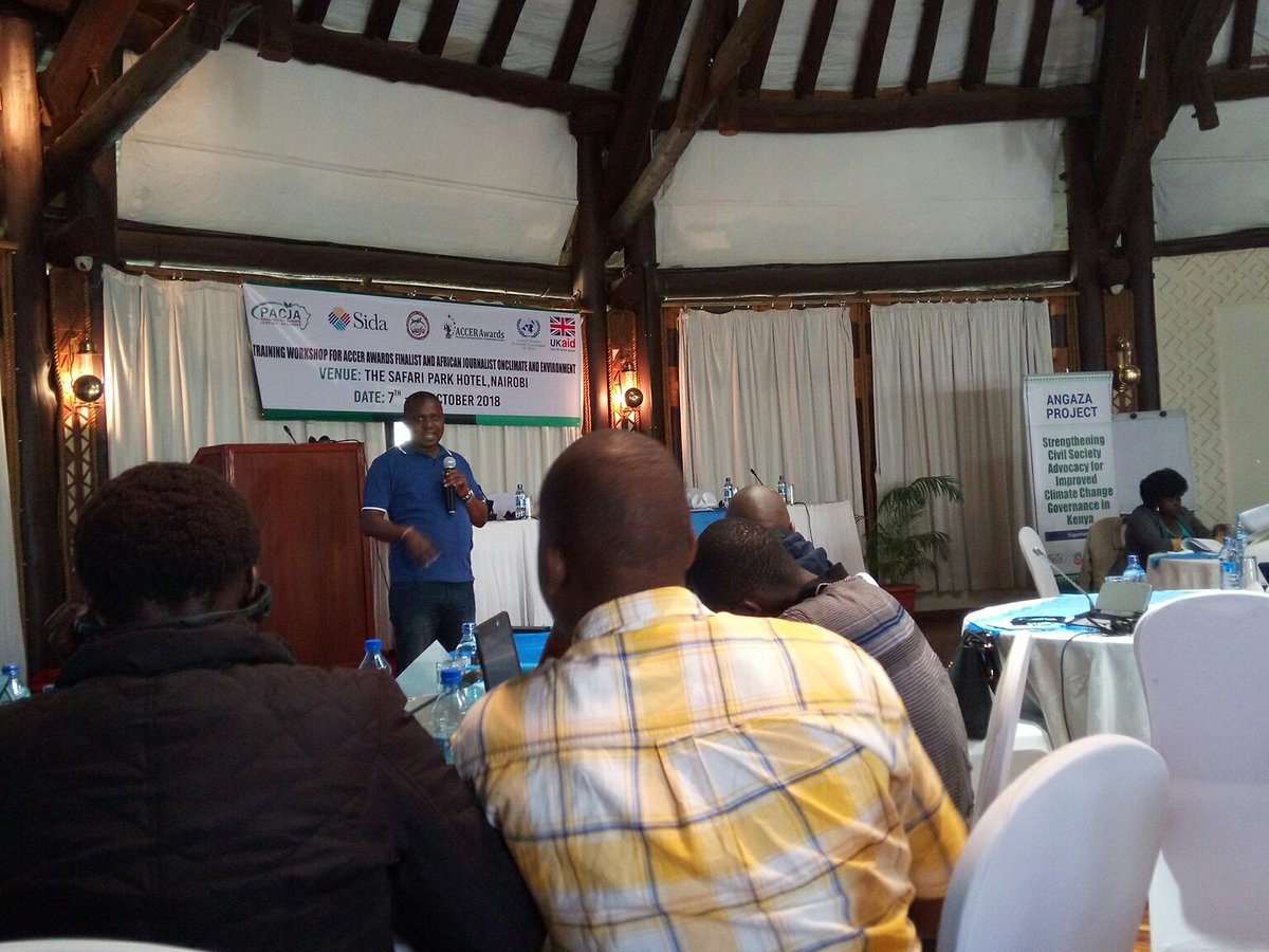 WanjohiK's tweet photo. @MediaCouncilK Victor Bwire "communicating #climatechange and role of #media, policy and practice @PACJA1 #TAAFA #ACCERAwards excellence in #environmental reporting https://t.co/YkJHUfUoQa
