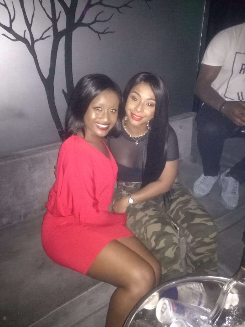 ValenciaMudau's tweet photo. I'm very inactive on Twitter, but this deserves a post. Met my icon and my heart was so full @Boity you are surreal. I love you so much, so much that the universe brought you to me.😍❤😘. In my head shes also my Twin haha. Hope she sees this 😢. A mood😍. https://t.co/YFqVORtEE2