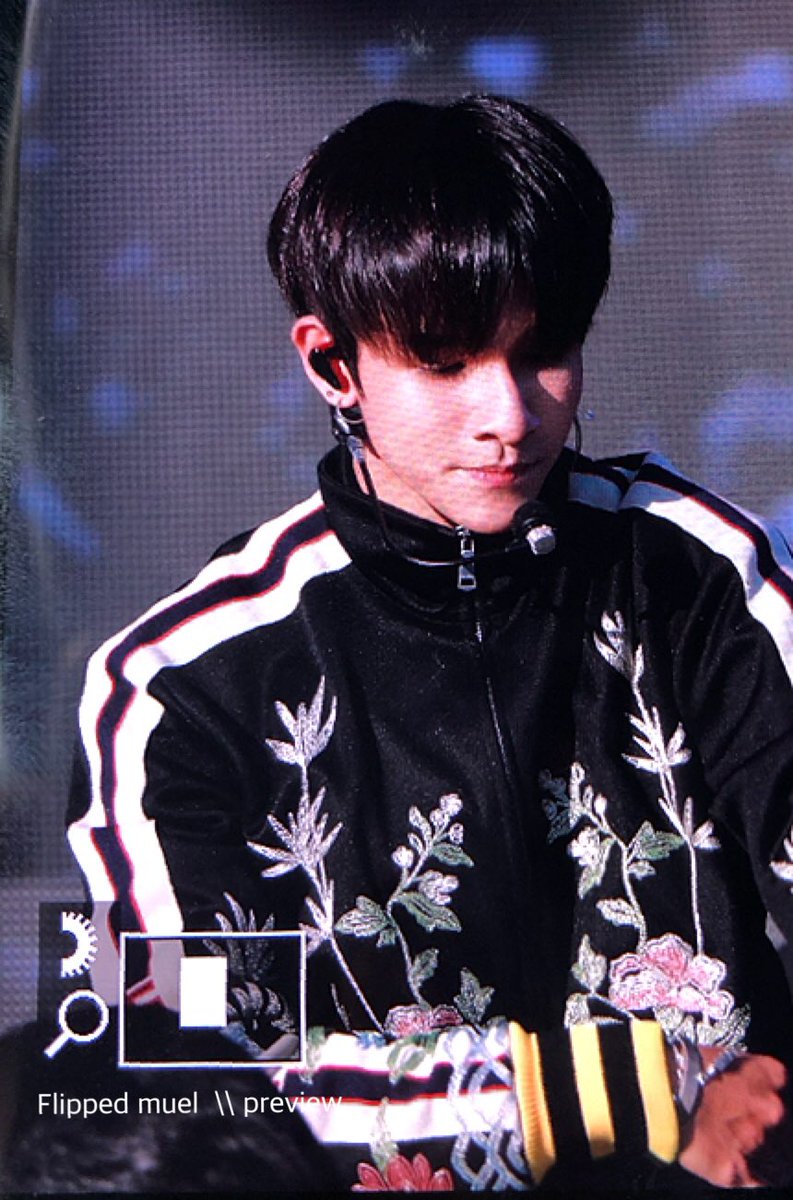 Flippedmuel's tweet photo. 181007 Asia Dream Concert 2018

#사무엘 #Samuel
@bravepunch0117 https://t.co/mqzM2AaeXU