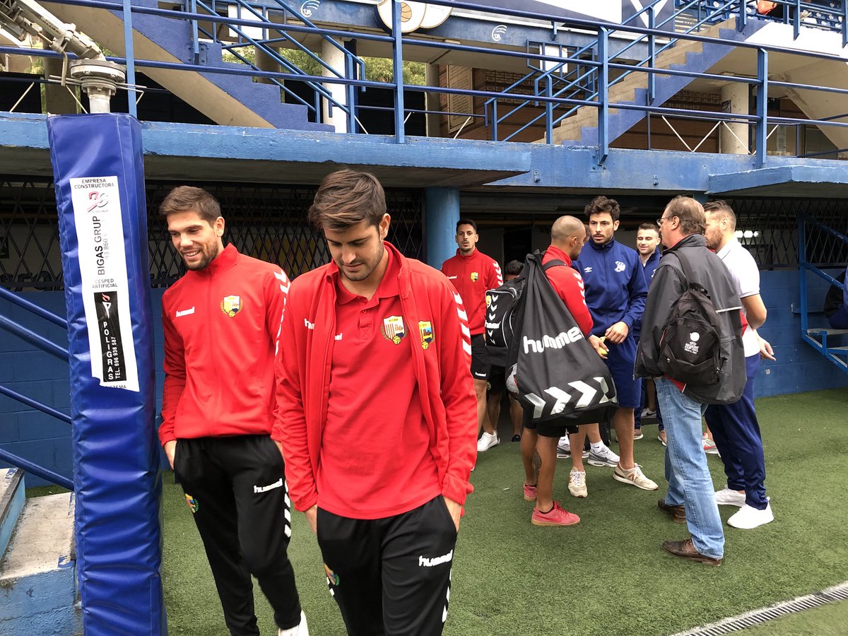 sommaresmefc's tweet photo. ☝🏼 El Llagos acaba d’arribar al Nou Sardenya! A les 12:00 #partidasso: @CEEuropa-@UELlagostera!! 🔝🔝🔝👌👌👌 #EuropaLlagos https://t.co/NdiCkJCLsr