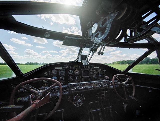 dstoddartphotos's tweet photo. Catalina "Miss Pick Up" Cockpit
Sony A7Rii + Voigtlander 10mm full frame lens.

Prints and Downloads always available from the website 👍🏻🦅 #cockpit #officeshot #catalina #lincsaviation #voigtlander #warbirds #warbird #warplane #battleofbritain #raf  … https://t.co/ZgF0K0wDD2 https://t.co/h8K9NIrUGQ