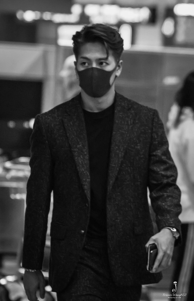 forever_wang852's tweet photo. [HQ]181003 인천- My Dark Knight 
@JacksonWang852

#wangjackson #잭슨 #王嘉爾 #王嘉尔 #got7 #갓세븐 #Lullaby #PresentYOU https://t.co/90YVZlUYO3
