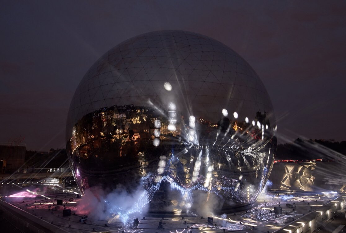 Julianozphoto's tweet photo. « Nuit Blanche 2018 «
TremensS, Wardenclyffe - Oeuvre sonore et lumineuse
#paris #lageode #lavillette #nuitblanche2018 #spectacle #evenement #event #tremenss #wardenclyffe #lefigaro #parismatch #BFMTV #tf1 #m6 https://t.co/5YXZWFZpg7