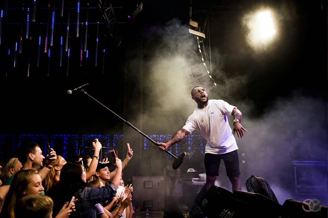 theataraxia's tweet image. Doni concert #doni #blackstar #rixossungate