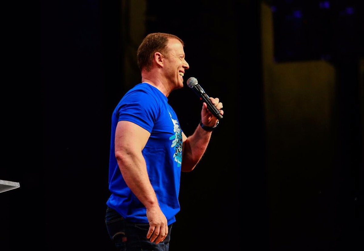 Duncan_Ninham's tweet photo. Thank you so much for Dream Week 2018 and being part of this vision Ps. @AtBoshoff love and honour you Pastor. https://t.co/JZh6iy2mbP
