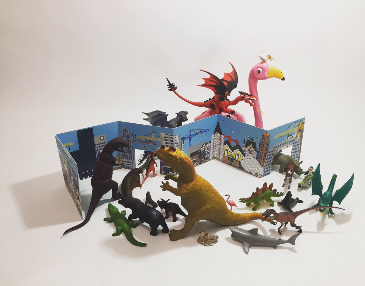 Dwars door Rotterdam is inmiddels op vrijwel alle locaties waar de Rondjes te koop zijn ook verkrijgbaar.