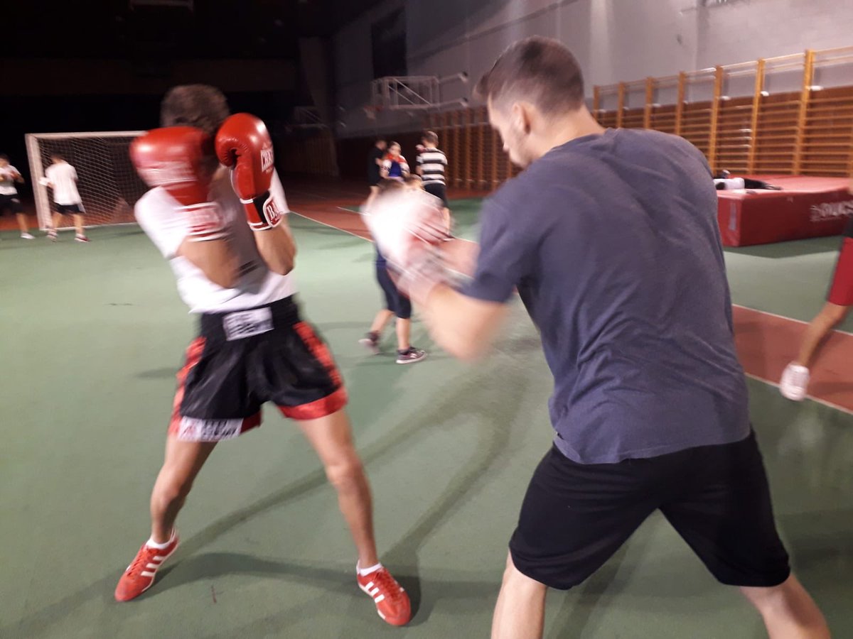 CARSierraNevada's tweet photo. Nuestro particular ring para los púgiles de @ESPNBoxeo.  @deportegob #boxeo #2320m #CARGranada #SierraNevada https://t.co/hVWmTJa7tZ
