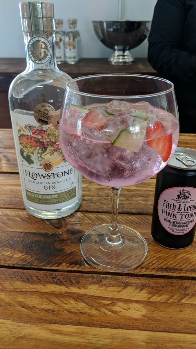 flowstonegin's tweet photo. At the Fitch and Leedes Gin & Tonic Festival, celebrating South Africas finest Gins, and Flowstone devulging the Cape Town market #fitchandleedes @fitchleedes #Flowstone #gin #tonic #festival #weekend #capetown #perfectserves #natural https://t.co/QZNGqfQ1Dw