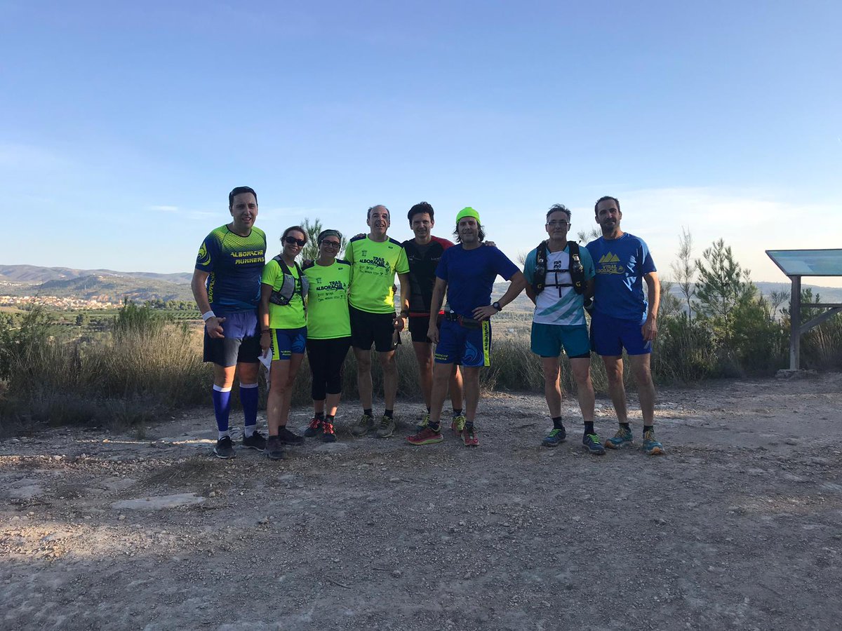 trailalborache's tweet photo. Salida oficial del club "Albroache Runners" por neustro término y después, a almorzar! #LosZorros #Alborache #TrailAlborache https://t.co/8RMawp5aNa