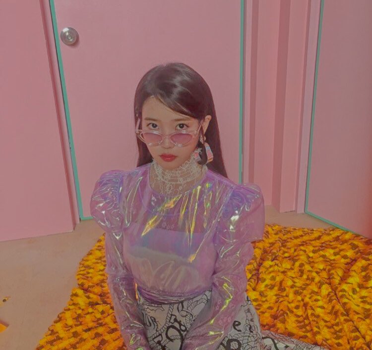 RVP4RKS's tweet photo. 「♡ soloist n girlsgroups member icons 🎢」💌©︎joohyunated
#girlsgroups #edits #icons #softbots #copeditors #yuri #iu #naeun #chaeyoung #snsd #april #fromis_9 https://t.co/8pyEduZzeJ