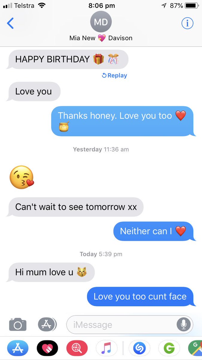 dee_dee5836's tweet photo. My car read me a text today from my daughter “hi mum love u cat face”
I said write back “love you too cat face” 😦😯😧 https://t.co/aPoTJv2dW0