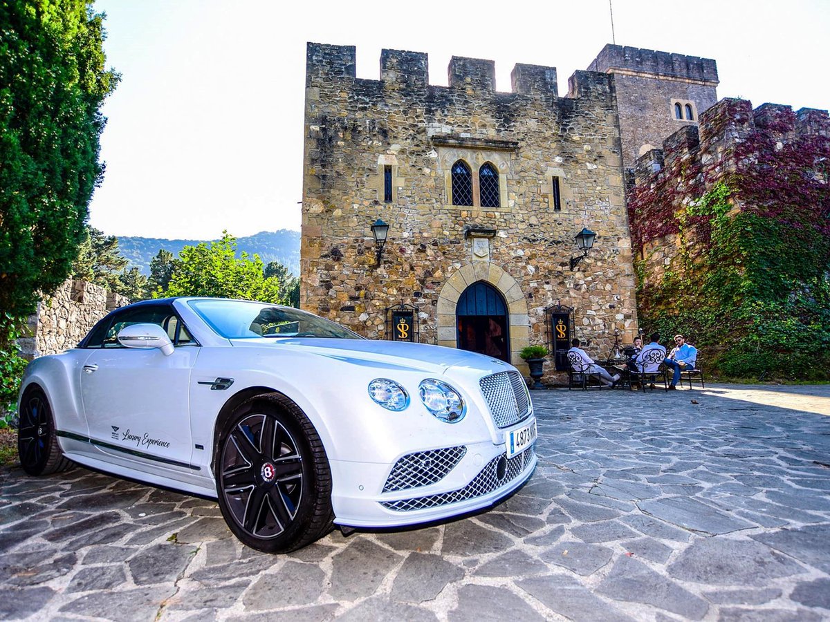 SpainPremium_'s tweet photo. Compartimos nuestra participación en el Salón High Motors &amp; Luxury Show como su embajador de marca. Agradecidos de contar con un estupendo equipo y geniales anfitriones.
#salonhighmotors #lifestyle #torreloizaga #autobello #gourmet #networking #glamour
https://t.co/vRiiHdWLWe https://t.co/kzBMIcKpU0