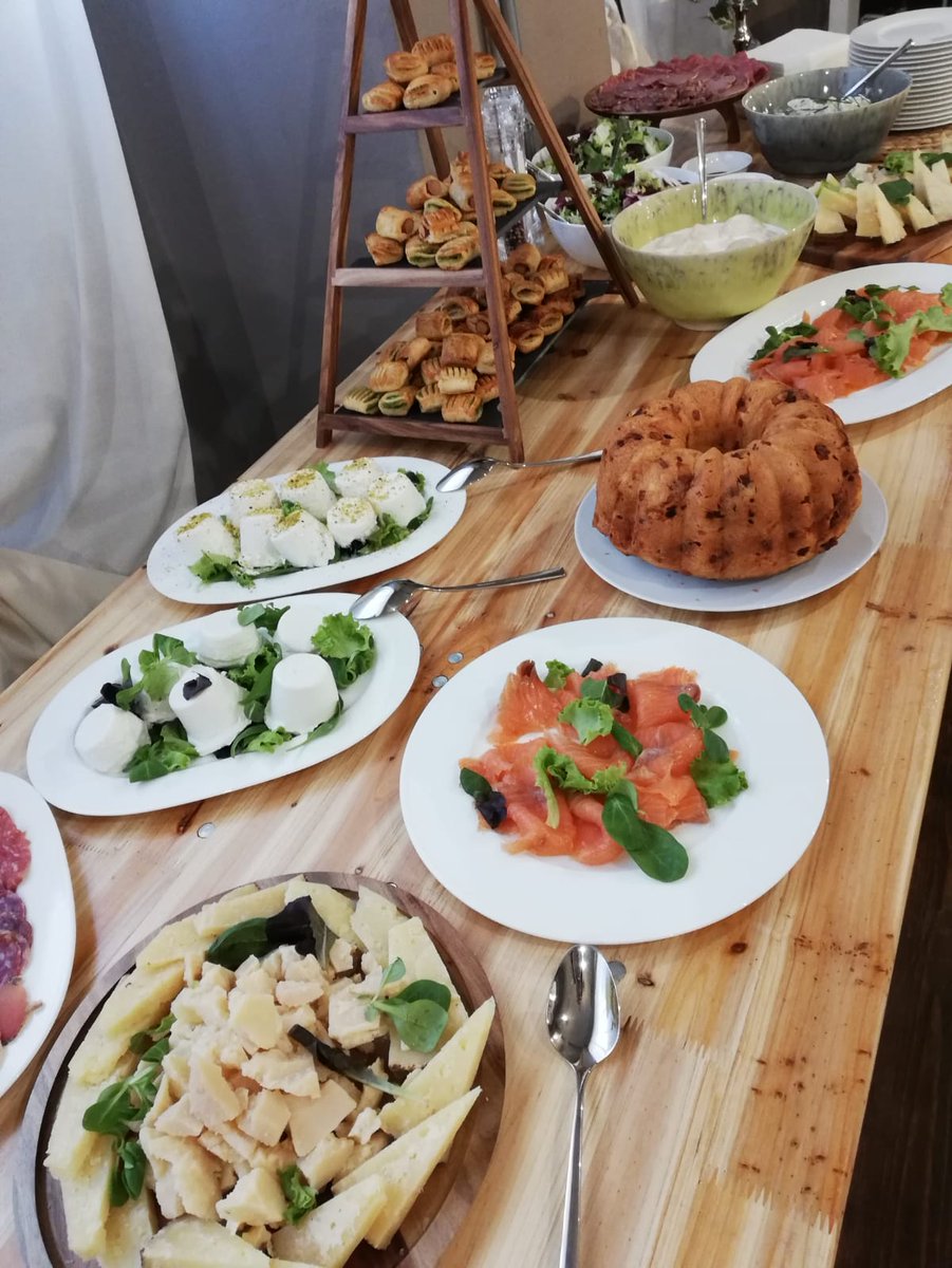 Mielizia_Conapi's tweet photo. Un vero #socialbrunch della #domenica deve addolcire anche gli occhi! È tutto bellissimo qui a Sonia Factory con @soniaperonaci , vero @LinkageADV ?! #miele #Mieliziabrunch #socialbrunch https://t.co/SmuXtk9Umw