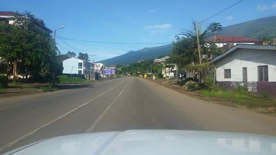 RollySony1's tweet photo. #Buea today October 7 the #message is very clear #NoElections in the capital city of #SouthernComeroon & same is true in #Bamenda #Kumba #Manfe #Victoria #Tombel #Bangem & many other #Towns @bbcafrica @dwnews @nytimes @cnnafrica @VOAAfrica @PunchlineAfric @VOANews @USEmbYaounde https://t.co/fhcnhQwaIL
