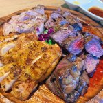 美味しそう!色んな種類のお肉が楽しめる!行きたーい!