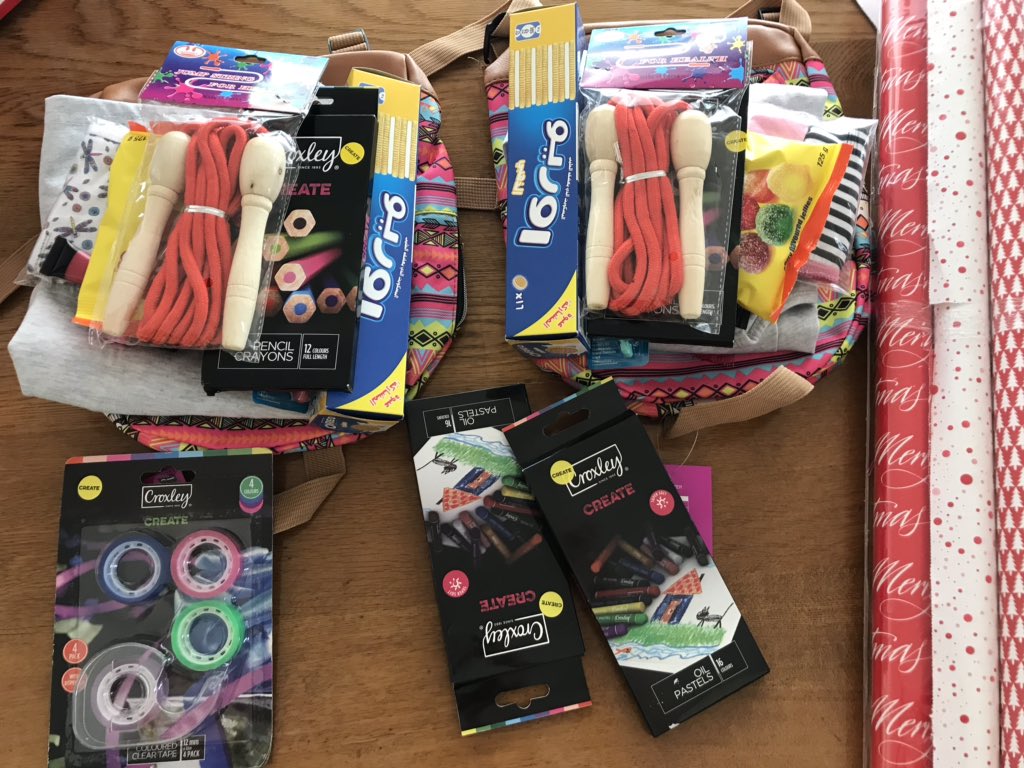 Wrapped up my #santashoebox shop at <a href="/Makro_SA/">Makro South Africa</a> this morning. Will be back soon for Christmas shopping - they're all stocked!🌲🎁🎅🎄