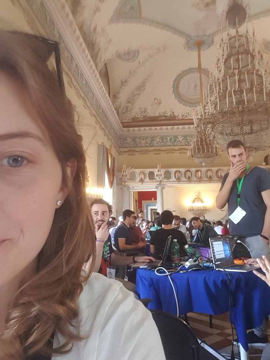 FPA_net's tweet photo. Sono passate esattamente 24 ore e 16 minuti dall'inizio dell'#hacknight18, più di 250 ragazzi stanno mettendo a disposizione del futuro digitale le proprie energie. Siamo pronti anche oggi a registrare i loro sforzi, in bocca al lupo ragazzi! #ODCampania @Reg_Campania #hackNA https://t.co/DQVaryYElN