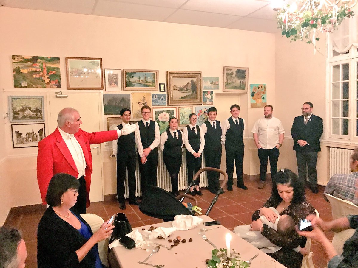 julesserkin's tweet photo. @TropicSuziFish @willdevlin @thesmallholdin1 Amazing food thank you @thesmallholdin1 @willdevlin #food #Hospitality #kent #france #SlopeOffFrance https://t.co/u41C5plXTC